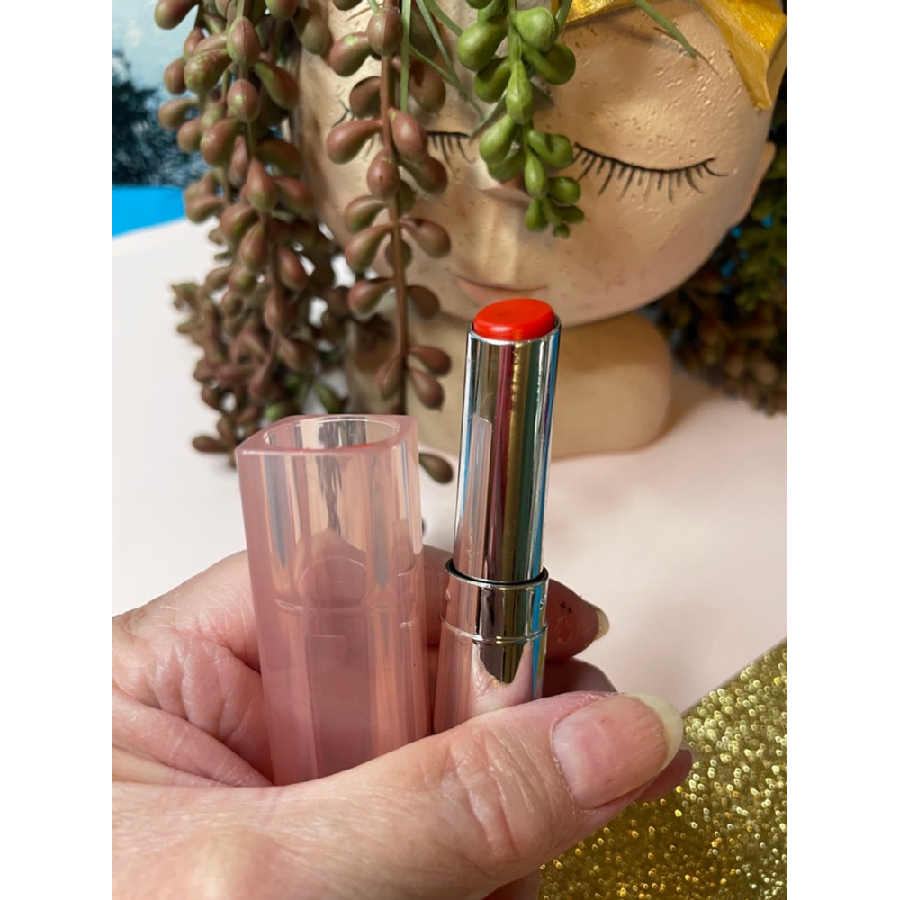 Women's Beautiful Pink Orange Lipstick & Lip Gloss Set & Yara Perfume Spray - Picture 7 of 7